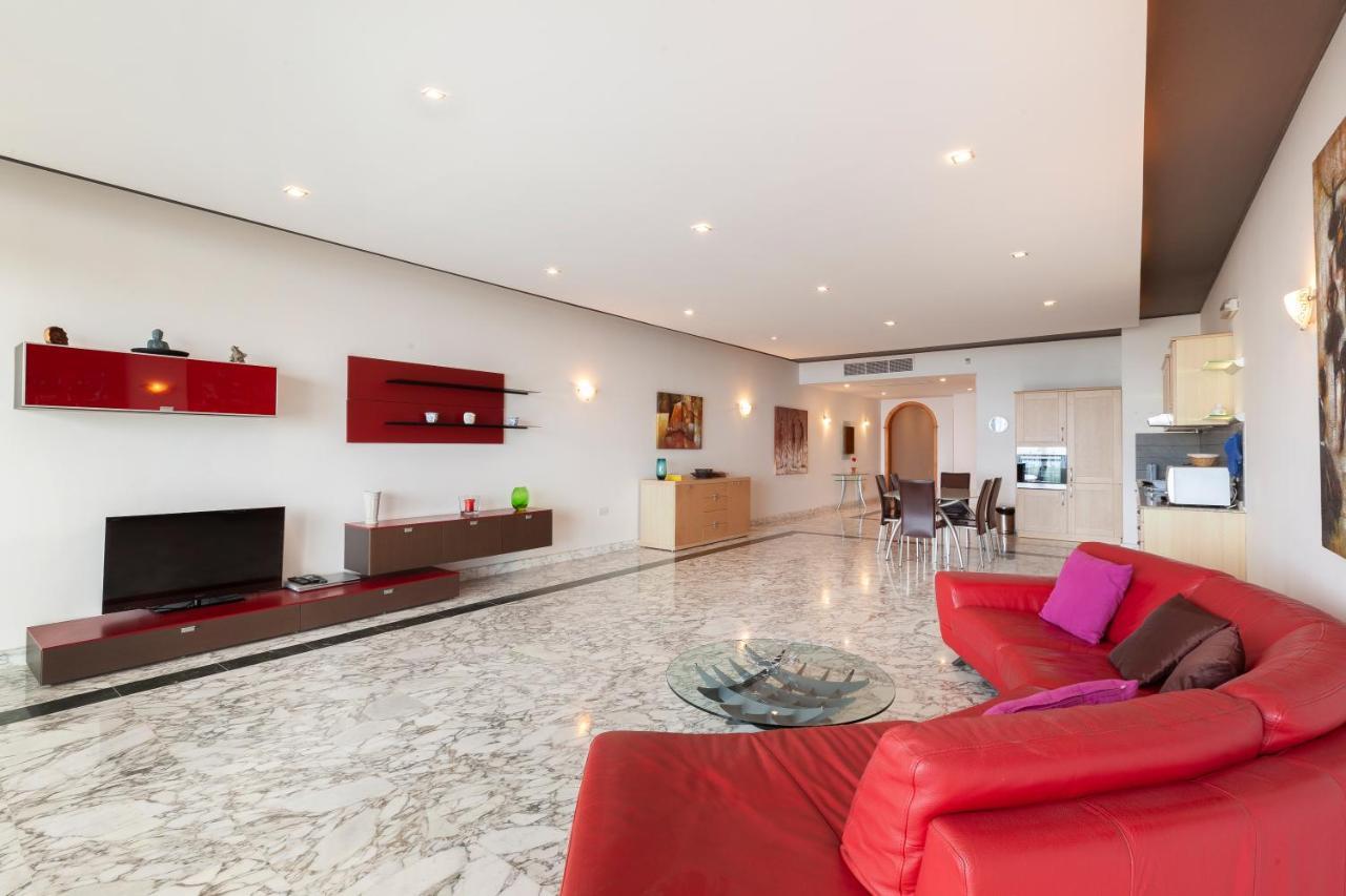 Spacious Seafront Apt With Living, Sofa, Wifi & Ac By 360 Estates Sliema Exterior photo